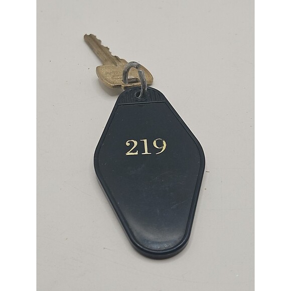 Vintage Hotel Motel Room Key Fob & Key #219 - Picture 1 of 12